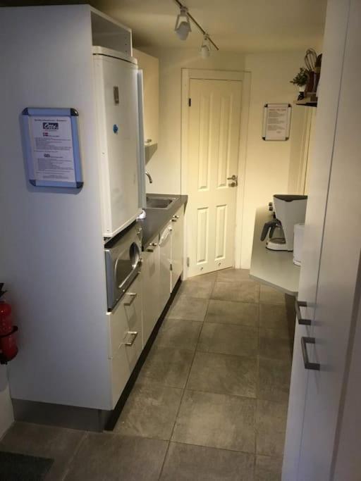Apartment Hus-lejlighed I Ejendommens Baghus. Ottos Hule *